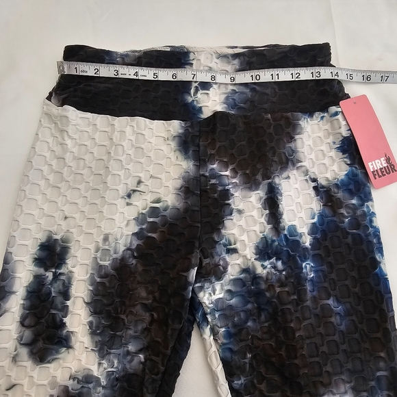 Fire & Fleur Blue Tie Dye Scrunch Butt Leggings 2X NWT Textured High Waisted - Picture 7 of 10